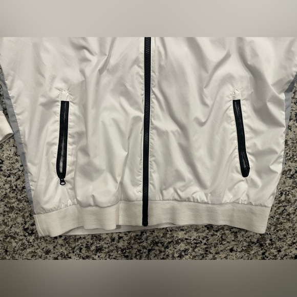 Nike Jacket Men’s Large Black White Windrunner Full Zip Hood (727324-101) - Picture 5 of 8